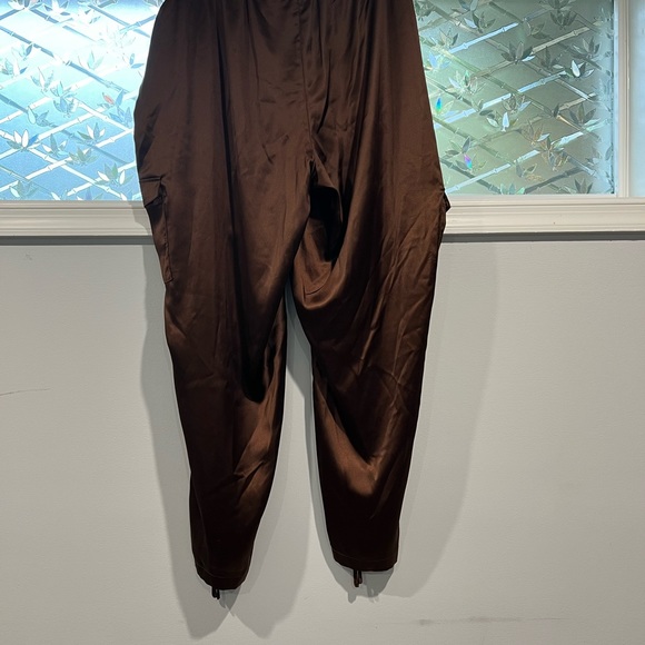 - Intempo satin cargo pants - Picture 5 of 8